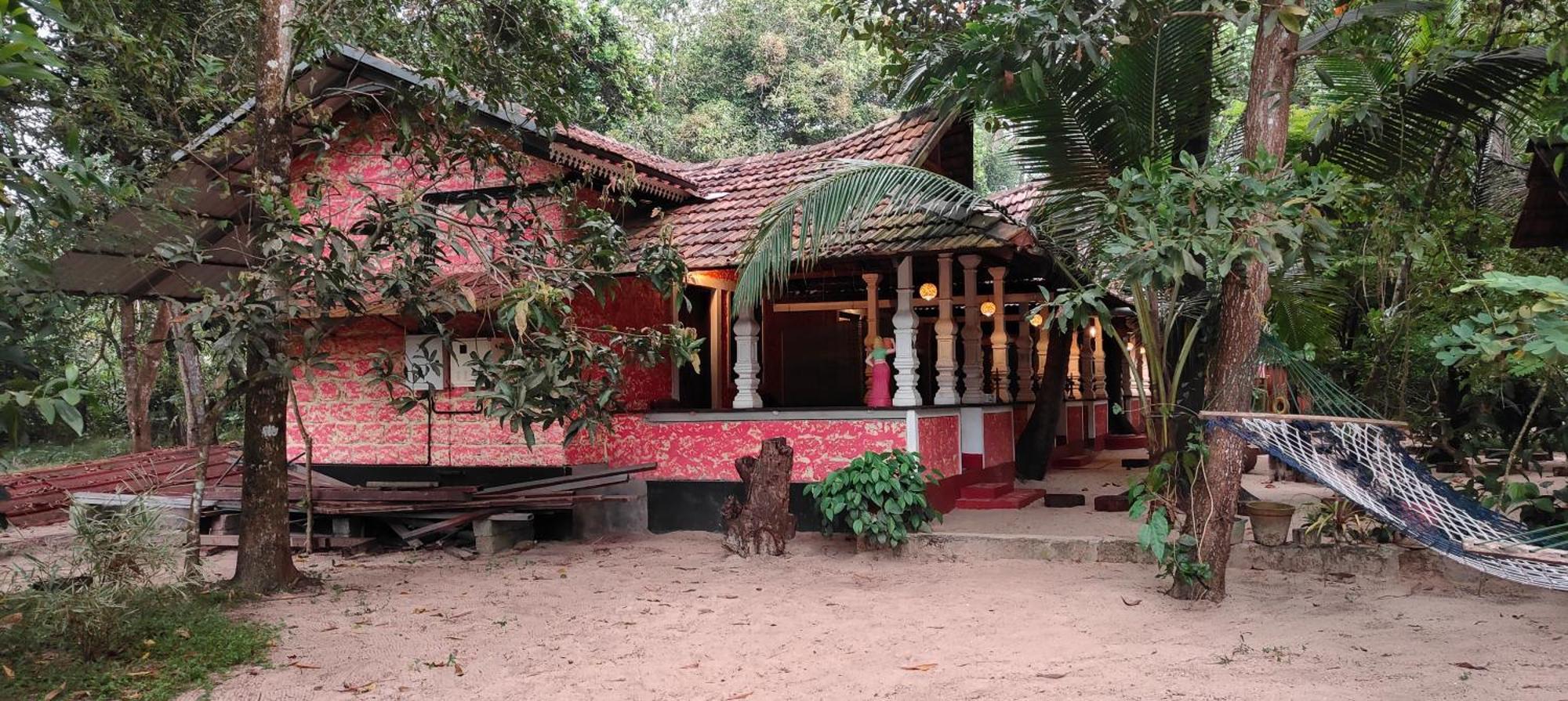 Abba Marari Beach Villas & Homestay Mararikulam Alappuzha Extérieur photo